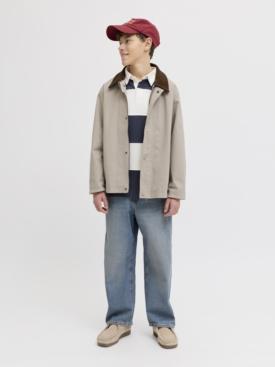 model_shot-front_full